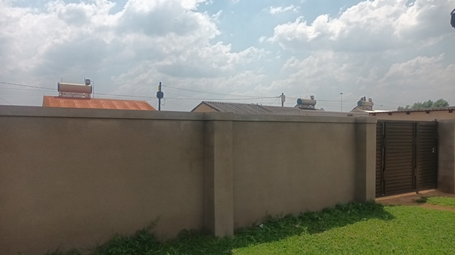 2 Bedroom Property for Sale in Greenfields Gauteng