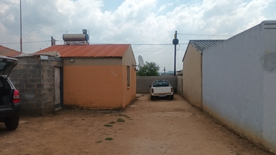 2 Bedroom Property for Sale in Greenfields Gauteng