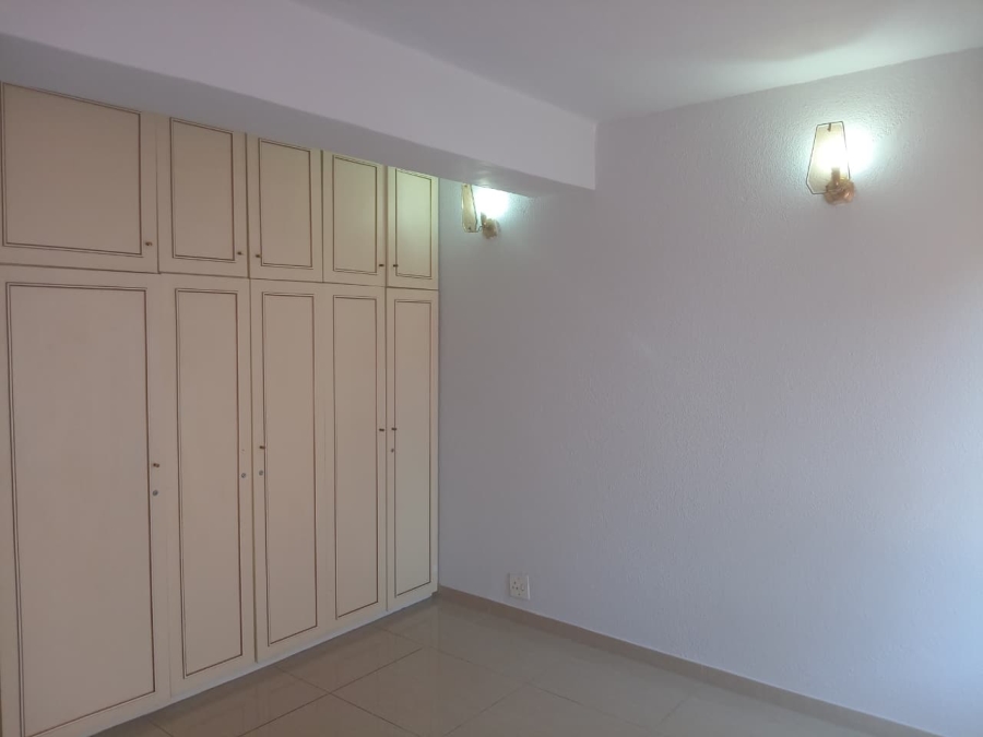 To Let 2 Bedroom Property for Rent in Glenanda Gauteng