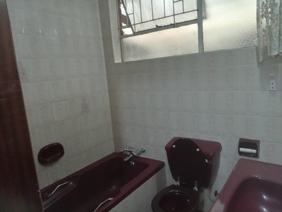 To Let 2 Bedroom Property for Rent in Glenanda Gauteng