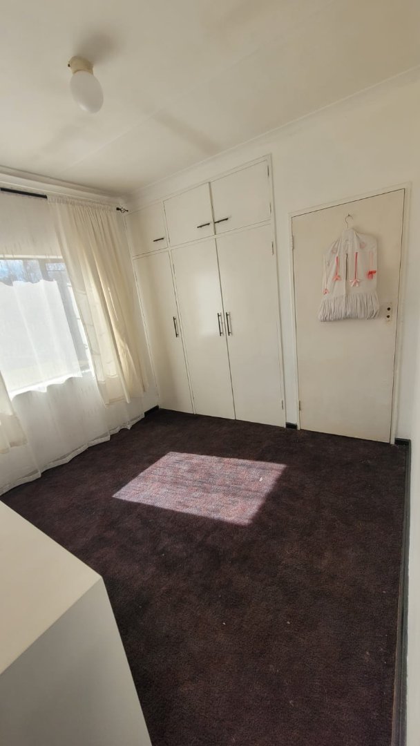 4 Bedroom Property for Sale in Jan Niemand Park Gauteng