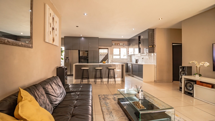 5 Bedroom Property for Sale in Alveda Gauteng