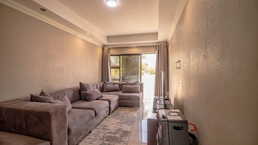 5 Bedroom Property for Sale in Alveda Gauteng