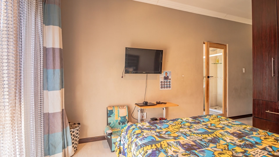 5 Bedroom Property for Sale in Alveda Gauteng