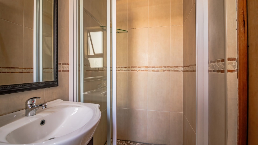 5 Bedroom Property for Sale in Alveda Gauteng