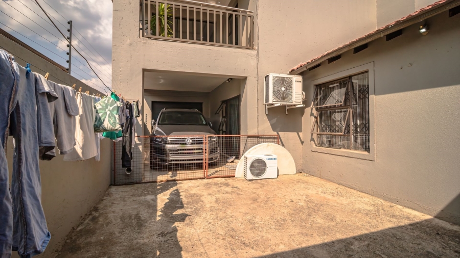 5 Bedroom Property for Sale in Alveda Gauteng