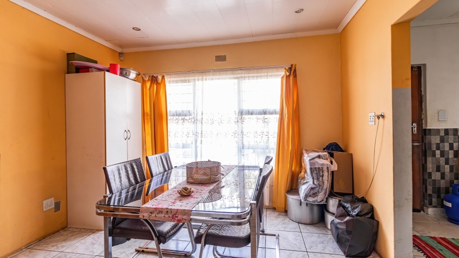 6 Bedroom Property for Sale in Comptonville Gauteng