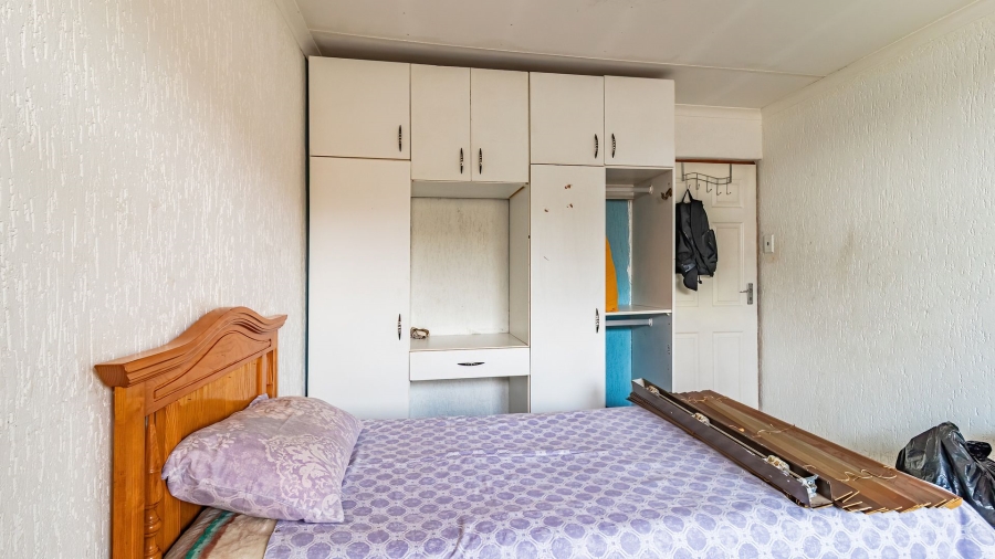6 Bedroom Property for Sale in Comptonville Gauteng
