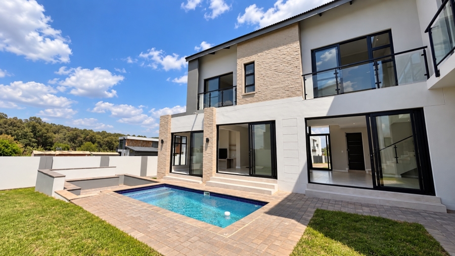 4 Bedroom Property for Sale in Fountainbrook Estate Gauteng