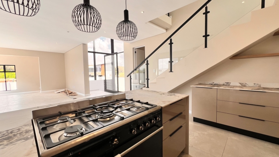 4 Bedroom Property for Sale in Fountainbrook Estate Gauteng
