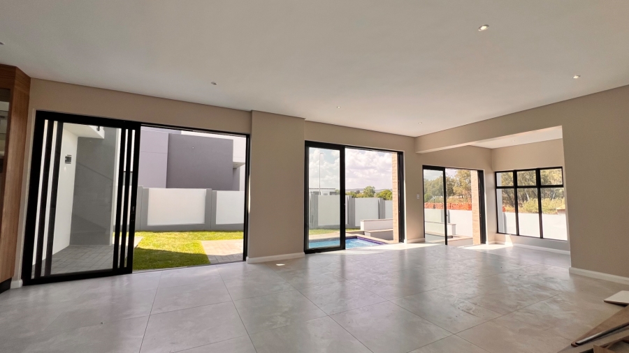 4 Bedroom Property for Sale in Fountainbrook Estate Gauteng