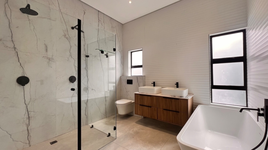 4 Bedroom Property for Sale in Fountainbrook Estate Gauteng
