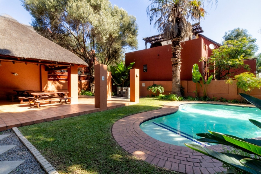 2 Bedroom Property for Sale in Sunninghill Gauteng