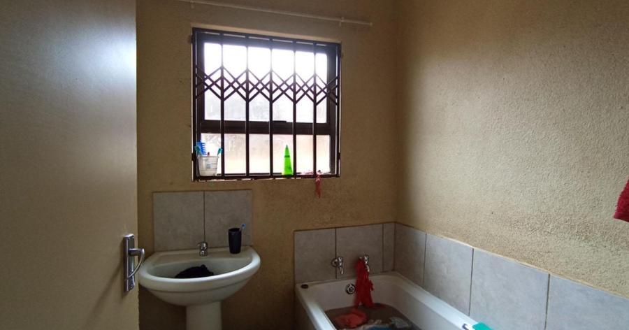 3 Bedroom Property for Sale in Soshanguve YY Gauteng