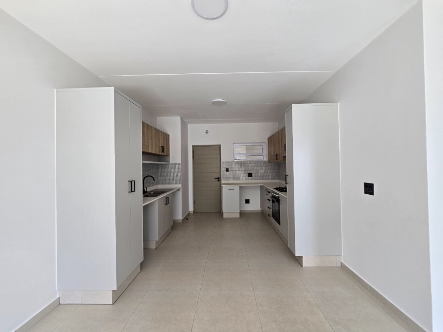 2 Bedroom Property for Sale in Magaliessig Gauteng