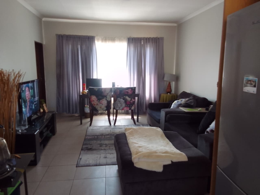 2 Bedroom Property for Sale in Loughrin Gauteng