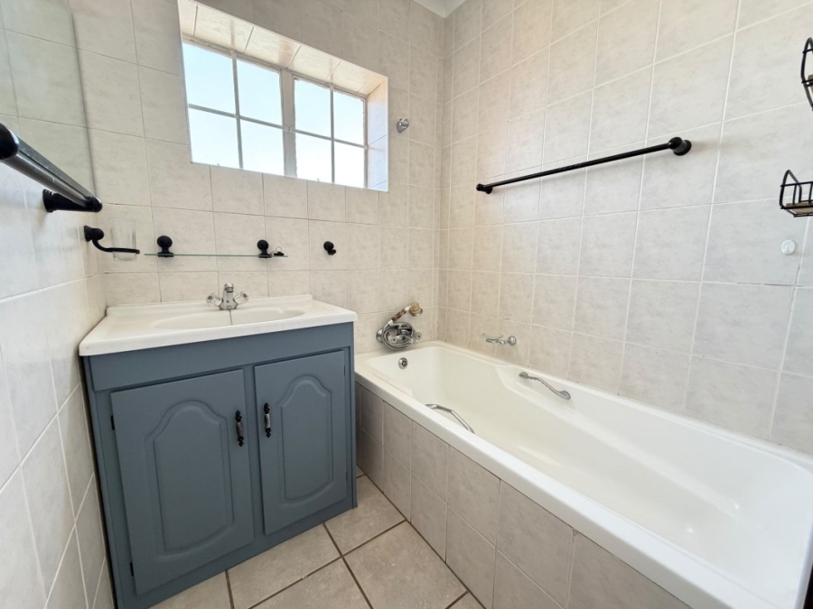 2 Bedroom Property for Sale in Malvern East Gauteng