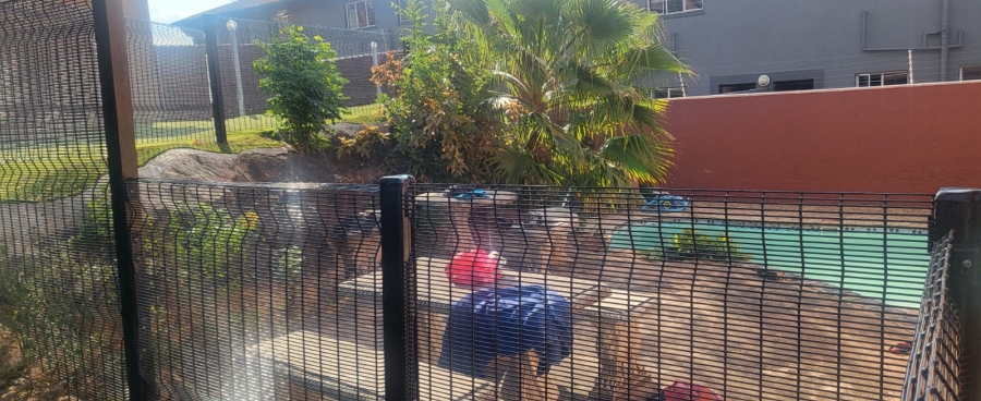 2 Bedroom Property for Sale in Ferndale Gauteng