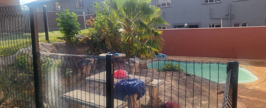 2 Bedroom Property for Sale in Ferndale Gauteng