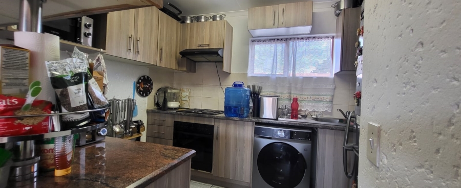 2 Bedroom Property for Sale in Ferndale Gauteng
