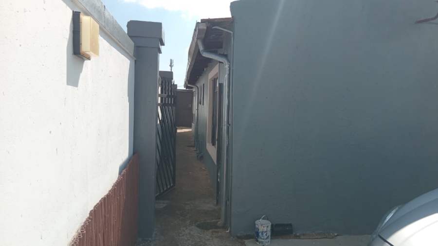  Bedroom Property for Sale in Tsakane Gauteng