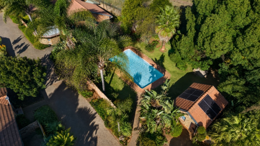 2 Bedroom Property for Sale in La Montagne Gauteng