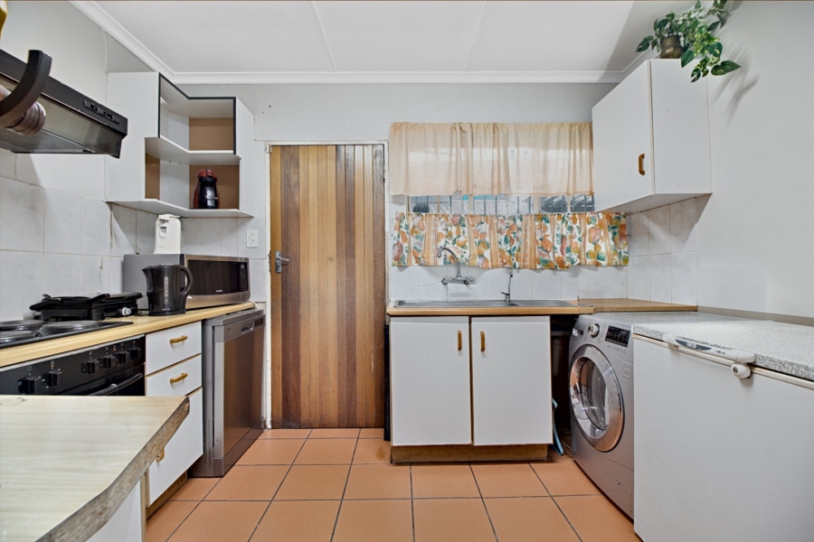 2 Bedroom Property for Sale in La Montagne Gauteng