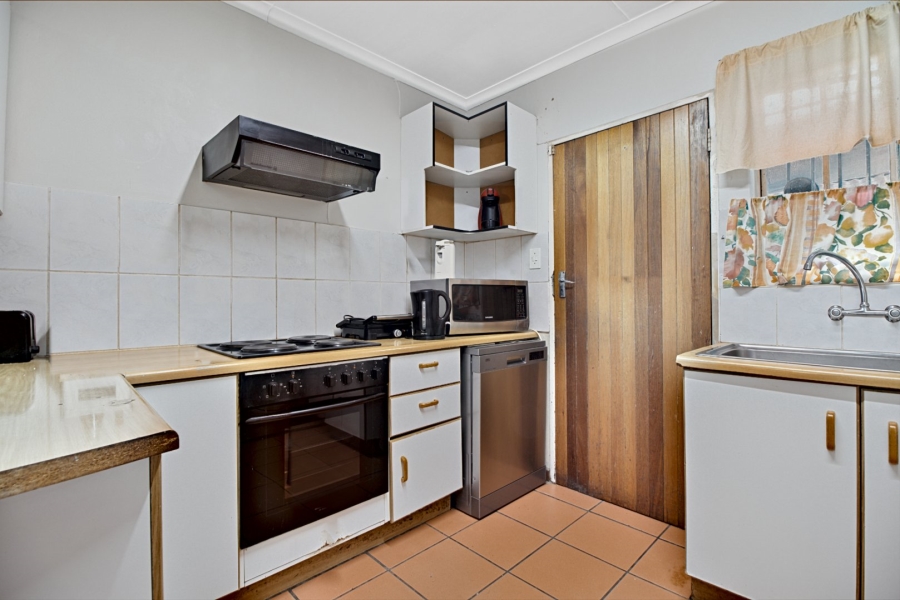 2 Bedroom Property for Sale in La Montagne Gauteng