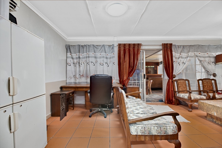 2 Bedroom Property for Sale in La Montagne Gauteng