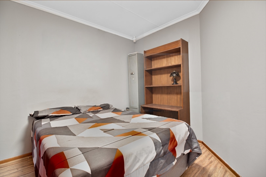 2 Bedroom Property for Sale in La Montagne Gauteng