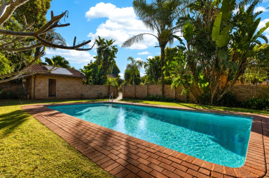2 Bedroom Property for Sale in La Montagne Gauteng