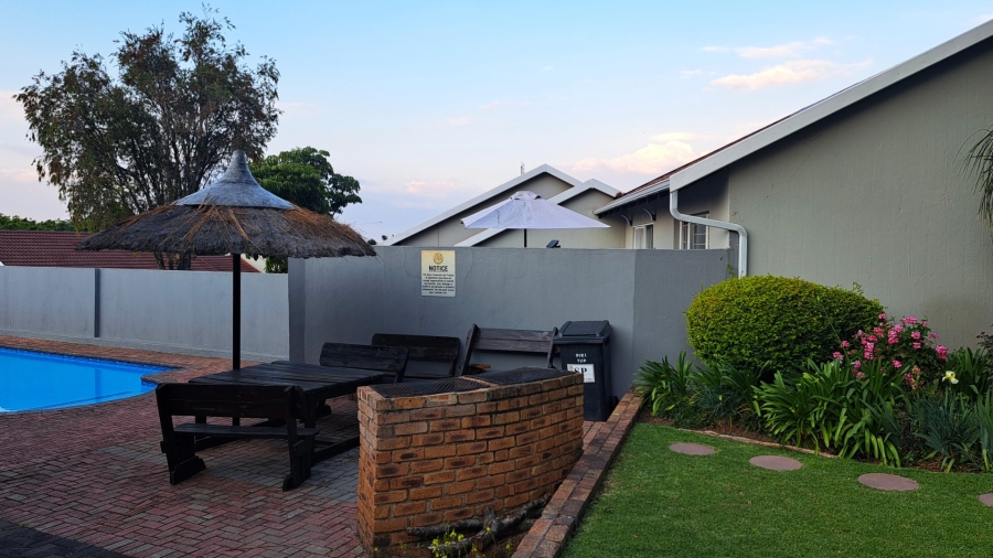 2 Bedroom Property for Sale in Northwold Gauteng