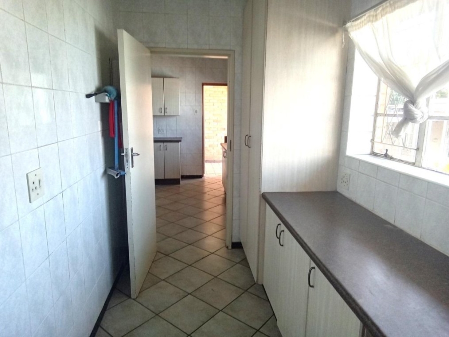 4 Bedroom Property for Sale in Sunnyridge Gauteng