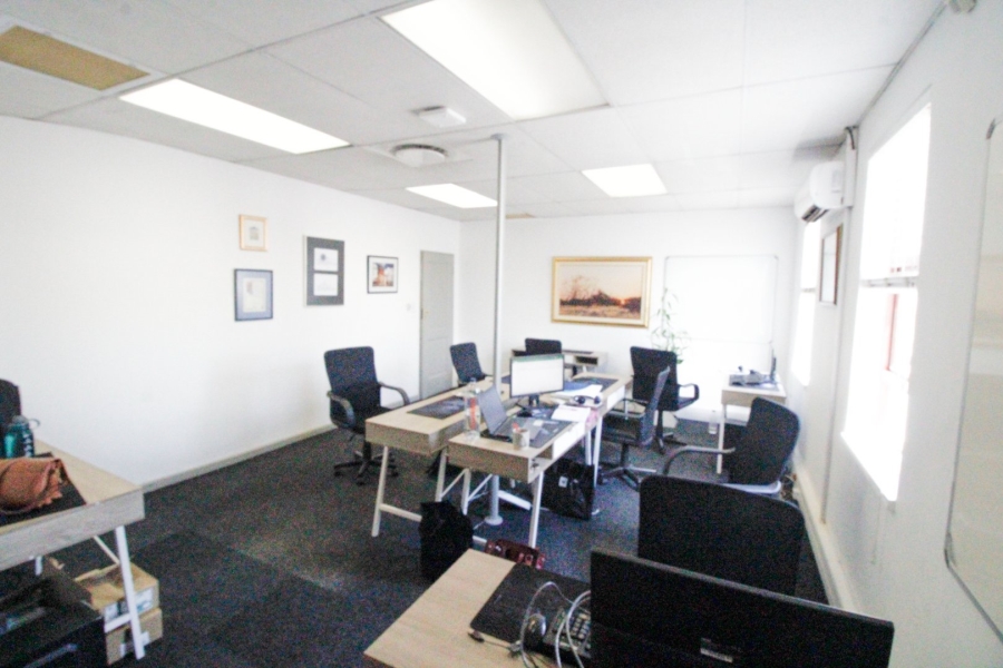 To Let Commercial Property for Rent in Lonehill Gauteng