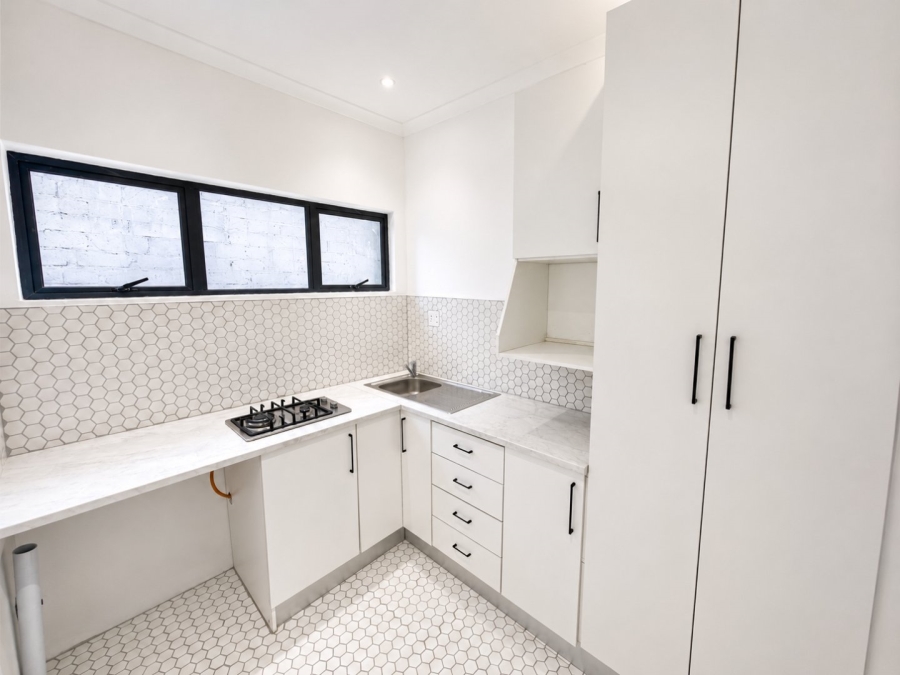 To Let 1 Bedroom Property for Rent in Johannesburg North Gauteng
