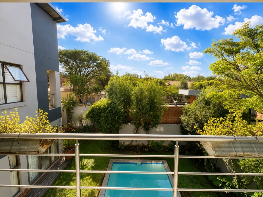 To Let 4 Bedroom Property for Rent in Bryanston Gauteng