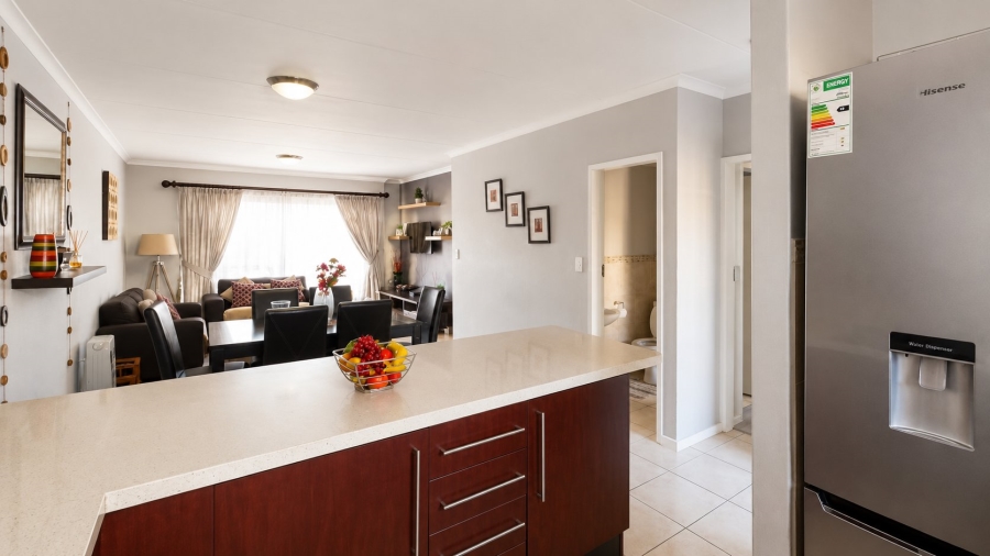 To Let 2 Bedroom Property for Rent in Edenburg Gauteng