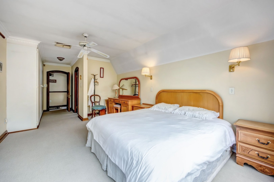 4 Bedroom Property for Sale in Lonehill Gauteng