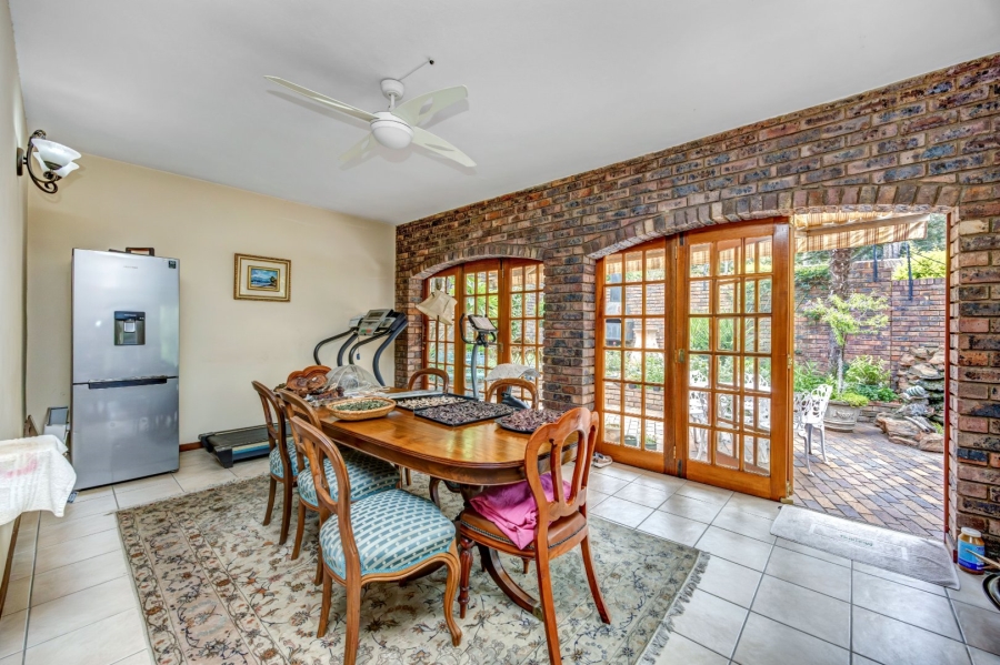 4 Bedroom Property for Sale in Lonehill Gauteng
