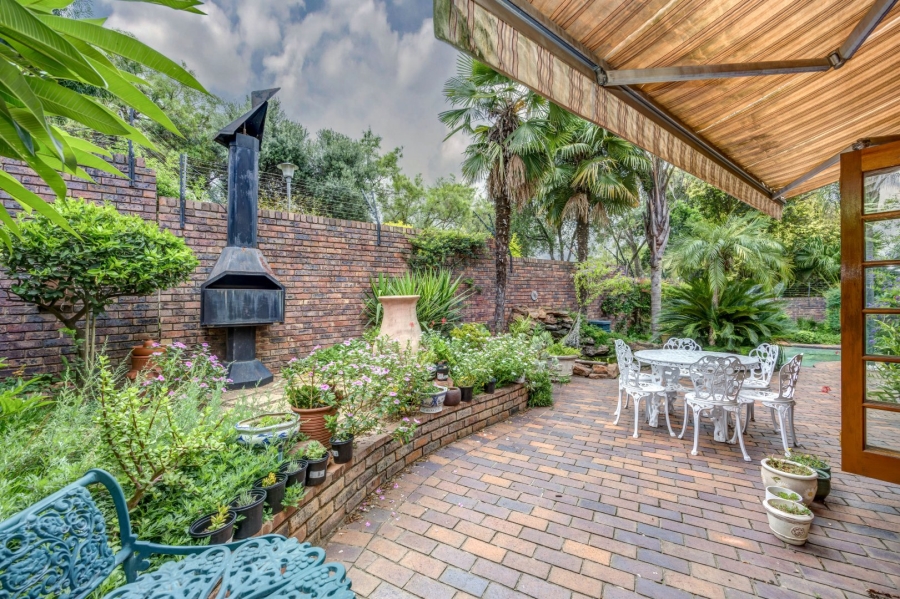 4 Bedroom Property for Sale in Lonehill Gauteng