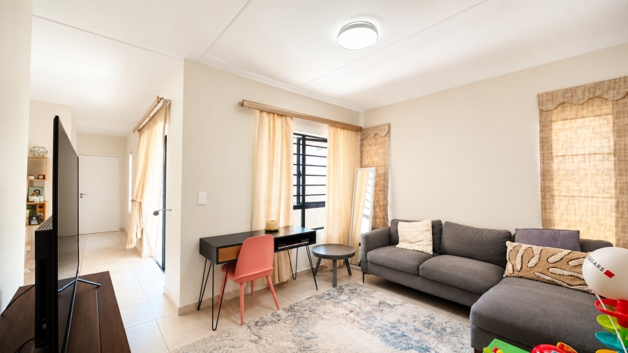 3 Bedroom Property for Sale in Maroeladal Gauteng
