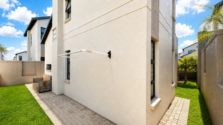 3 Bedroom Property for Sale in Maroeladal Gauteng