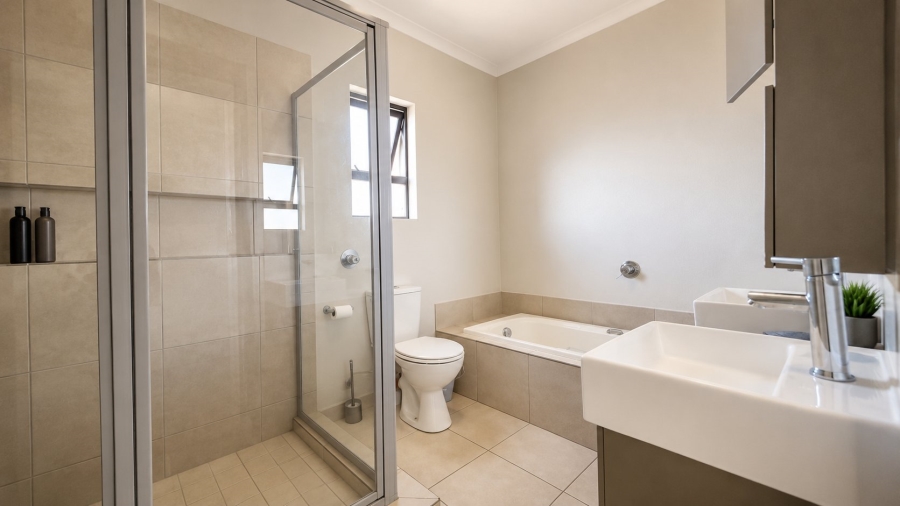 3 Bedroom Property for Sale in Broadacres Gauteng