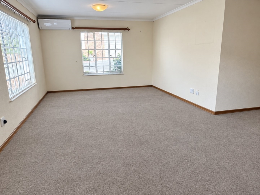 2 Bedroom Property for Sale in Honeydew Grove Gauteng