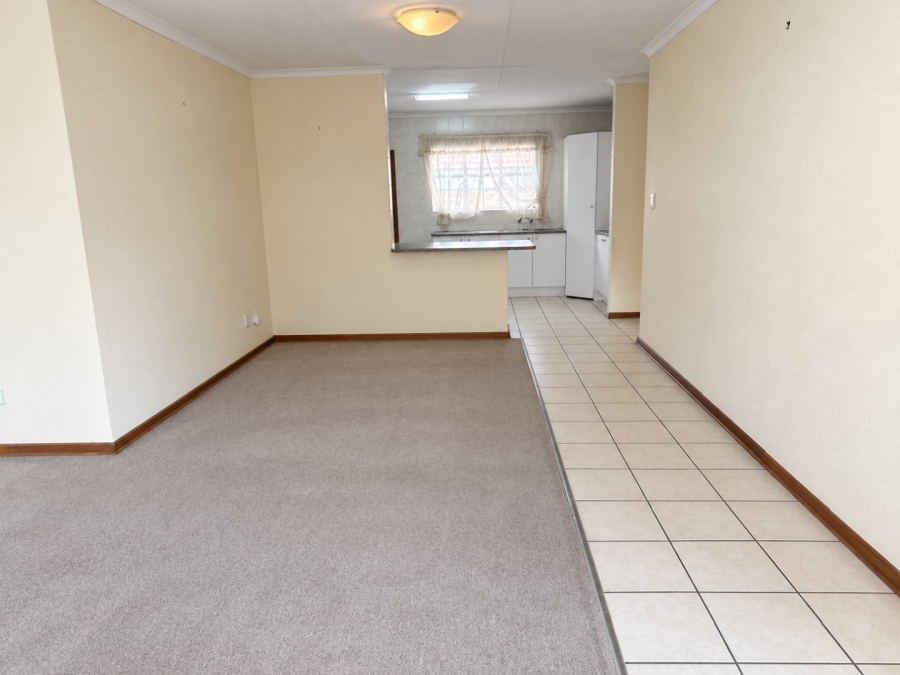 2 Bedroom Property for Sale in Honeydew Grove Gauteng