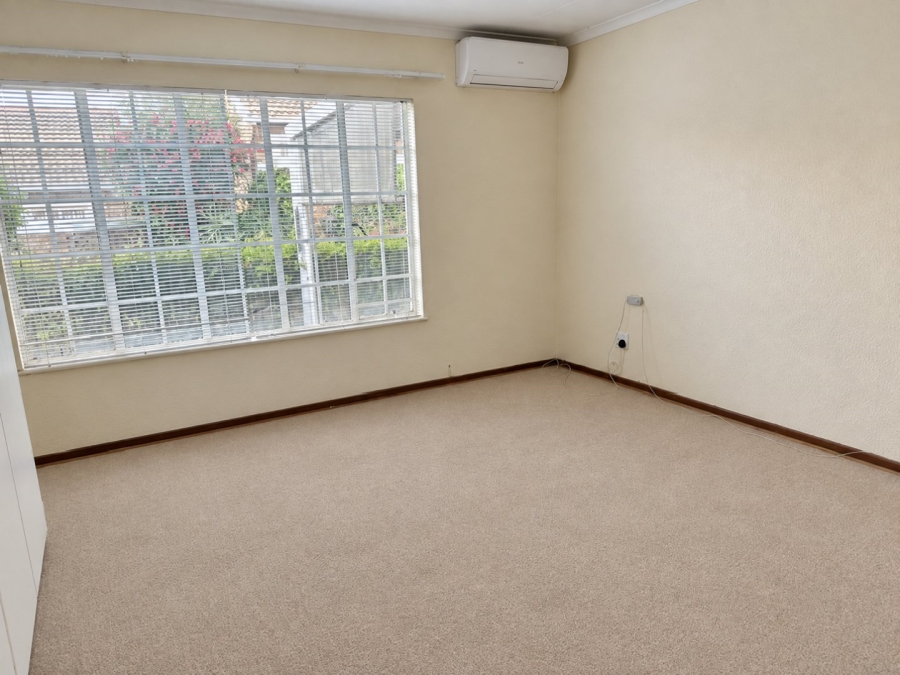 2 Bedroom Property for Sale in Honeydew Grove Gauteng