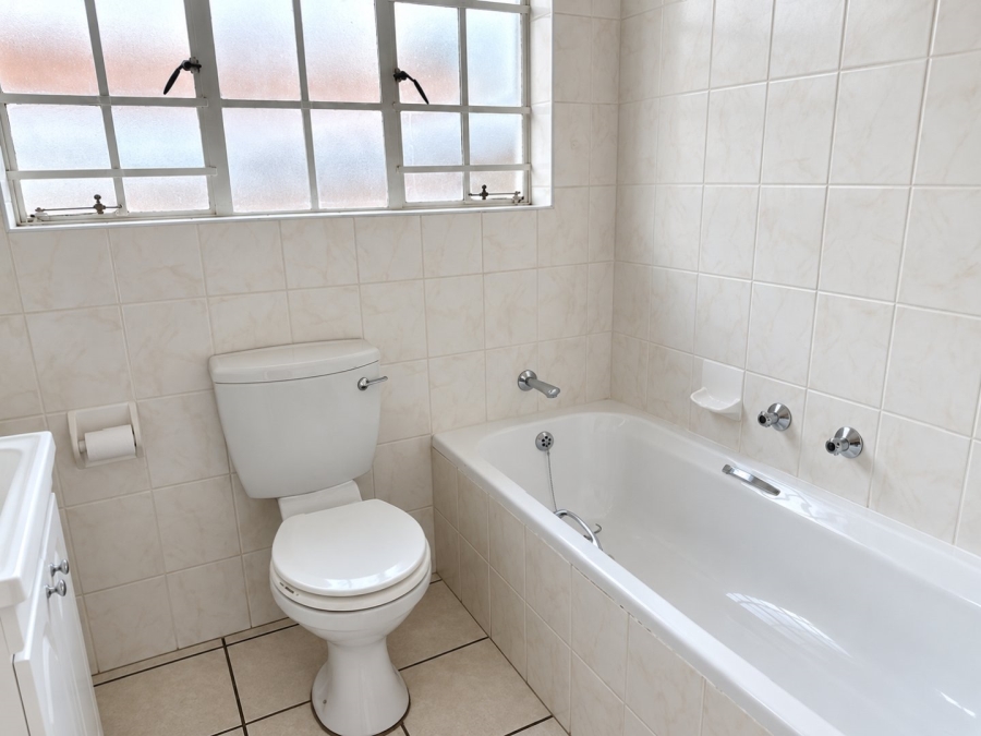 2 Bedroom Property for Sale in Honeydew Grove Gauteng