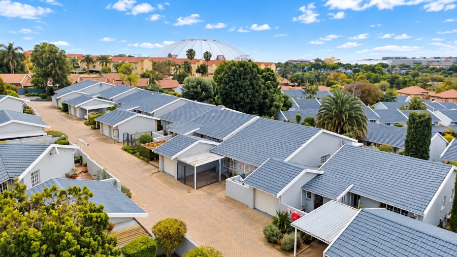 2 Bedroom Property for Sale in Sundowner Gauteng