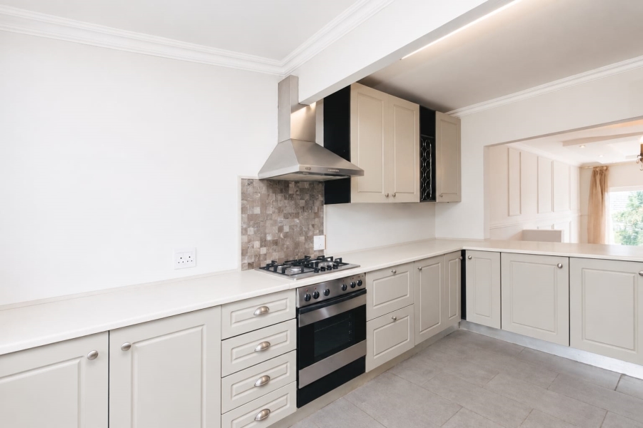 2 Bedroom Property for Sale in Sundowner Gauteng