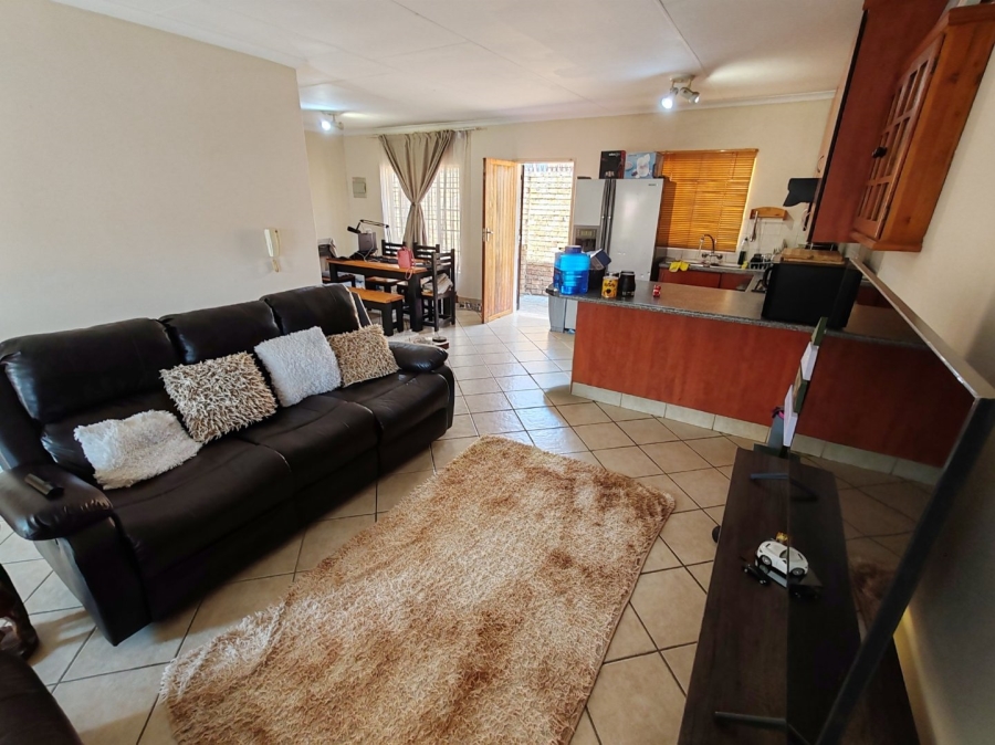 2 Bedroom Property for Sale in Montana Park Gauteng